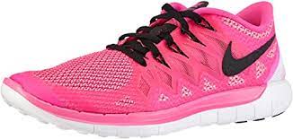 Die sichere schnürung kombiniert ein nahtloses design für eine eng anliegende, flexible passform. Nike Free 5 0 Damen Laufschuhe Pink Pink Pow Black Polarized Pink 36 Eu Amazon De Schuhe Handtaschen