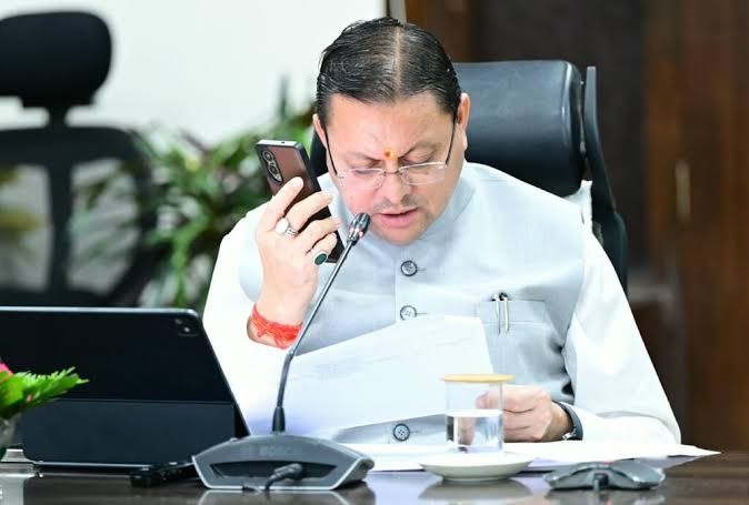 सीएम हेल्पलाइन पर प्राप्त जन शिकायतों का समयबद्ध व संतोषजनक निस्तारण सुनिश्चित किया जाएः धामी | SANKHNAAD