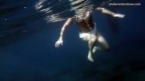 Zuzanna and lucie are stripping and playing pranks in the pool. Erotic Underwater Show Page 8