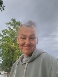 Simple woman seeking connection near Minneapolis