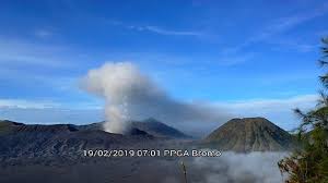 Namun, seiring perkembangan teknologi penggunaan surat mulai ditinggalkan. Contoh Surat Pribadi Tentang Liburan Ke Gunung Bromo Contoh Surat