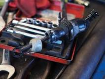 Clutch master cylinder: symptoms and replacement cost ...