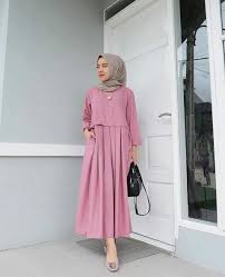 Tersedia berbagai pilihan dengan model batik tren masa kini motif klasik tradisional dan modern design elegan menarik. Model Baju Muslim Lebaran Terbaru 2019 Muslimah Trendy Super Viral 7