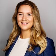 After 40+ years in the travel industry, my dad — my mentor, leader, and  inspiration — is officially retiring. Manny Paulo They say the best measure  of a career isn't the title