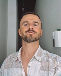 ROBERT KNORR (@robknorr) • Instagram photos and videos