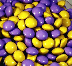 AttÄlu rezultÄti vaicÄjumam âviolet and yellowâ