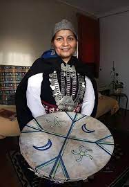 Maybe you would like to learn more about one of these? Emocion Hasta Las Lagrimas Elisa Loncon Fue Elegida Como Presidenta De La Asamble De La Convencion Constitucional Comunidad Indigena Leufu Pilmaiquen Maihue