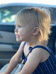 Before I went to sleep last night I had a thought. When Eddie is getting  the baby out of bella, he usually his teeth. Wouldn't this turn Bella  pretty instantly? I haven't