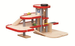 Auto garage look for car storage ask. Parkhaus Gross Aus Holz Plantoys Auto Und Co Spielzeug Zwerge De Mein Babyshop