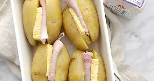 Simple Comme Des Pommes De Terre Farcies Au Fromage De Herve La Cuisine C Est Simple Pommes De Terre Farcies Pomme De Terre Au Four Recette Facile