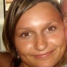 April Holt (@aprilholt5)