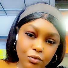 Erin Leanna's Instagram, Twitter & Facebook