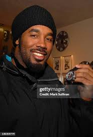205 Eagles Dhani Jones Photos & High Res Pictures