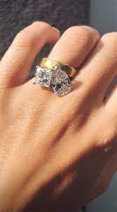 Who Made Emily Ratajkowski S Engagement Ring Celebrity Engagement Rings Gold Diamond Wedding Band Custom Wedding Rings