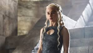 She has also stared in terminator genisys, me before you, voice from the stone, solo: Emilia Clarke S Game Of Thrones Wigs Had Names Somag News
