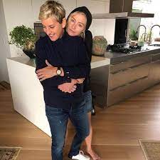 Ellen Degeneres Kitchen Is Seriously Dreamy Take A Look Ellen Degeneres And Portia Ellen And Portia Portia De Rossi