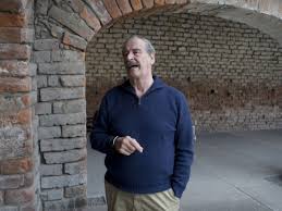 Some netizens indicated that it is about the karma that had reached vicente fox and his wife, marta sahagún, after the strong criticism that the former president of mexico has made to the authorities for the handling of the pandemic in the country. Elecciones 2021 Vicente Fox Sale A Votar Vestido De Negro Por Sepelio De Amlo El Informador