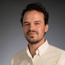 Nous sommes très heureux d'accueillir Thomas Roulin, notre nouvelle recrue  chez CorpoKarma ! 🎉 Avec un diplôme d'ingénieur, un MBA et une forte  expérience internationale dont un rôle…