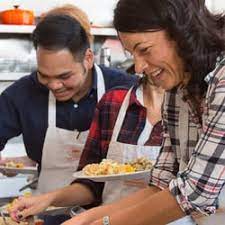 The course covers bakery and confectionery products, sweet and savory pastries, as well as basic italian and french pastries. Best Baking Courses Near Me June 2021 Find Nearby Baking Courses Reviews Yelp