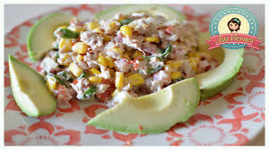 Gracias a los peruanos que viven en linz descubrimos esta maravillosa receta. Como Hacer Una Ensalada De Atun Receta Facil Y Rapida Youtube
