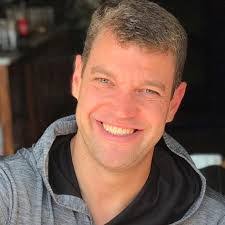 Alice Conde's Instagram, Twitter & Facebook