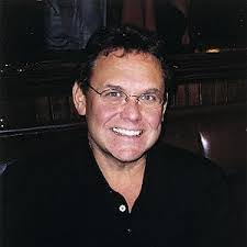 Caroline Fraser's Instagram, Twitter & Facebook