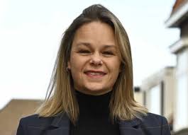 Herstelperiode gaat langer duren; Renzen vervangt wethouder De Keizer ·  Papendrecht24