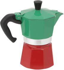 Espresso is the most common way of making coffee in southern europe, especially in italy, spain, portugal, switzerland, southern france and bulgaria. Bialetti 5322 Espressokocher Moka Express In Aluminium Grun Rot 30 X 20 X 15 Cm Amazon De Kuche Haushalt Wohnen