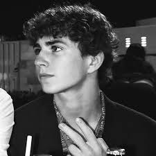 Discover Beautiful Edinburgh in Autumn