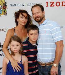 As an actor, he is most notable for his work in films like boogie. Robert Wahlberg Age Height Siblings Net Worth Biography