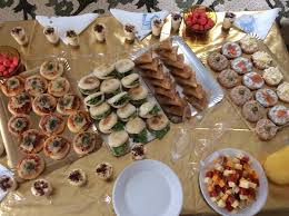 Pour un bon mariage, il est essentiel de leur préparer un buffet alléchant, selon un thème attirant en relation avec l'occasion du mariage. Buffet Mariage Home Facebook