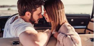 Kanker mulut juga dapat terjadi pada gejala kanker mulut yang umumnya dirasakan adalah sariawan yang tidak kunjung sembuh, muncul bercak putih atau merah, serta rasa sakit di dalam mulut. Bahaya Cium Mulut Boleh Jadi Punca Berlaku Penyakit Mono