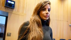 Collien Fernandes gibt Unterlassungserklärung ab — FAZ