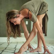 Sri sri yoga teacher training course provide the relevant tools & techniques of authentic yoga practices to help bring forth each yoga aspirant's unique style of teaching for a promising yoga career. Yogin Awareness And Yoga Teacher Training Programs International Home Facebook