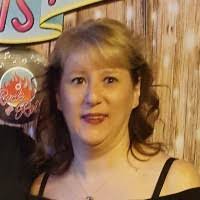 Julie Osier's Instagram, Twitter & Facebook