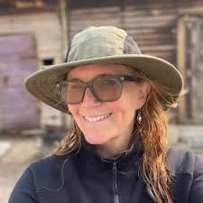 Becky L McCoy (she/her) (@BeckyLMcCoy)