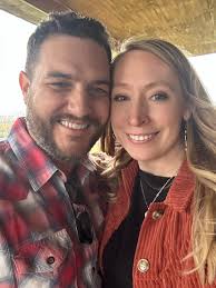 Happy Thanksgiving! I think we out did ourselves with this years spread of  food! We're most thankful for all the family and friends we got to spend  the day with! 💕