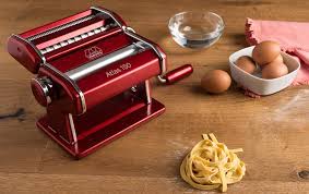 Vintage marcato atlas 150 mm pasta maker made in italy with handle. Pasta Making Machine Atlas 150 Marcato Made In Italy