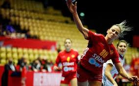 Jelena despotović (born 30 april 1994) is a montenegrin handball player for győri audi eto kc and the montenegrin national team. Lavica Jelena Despotovic Potpisala Za Ä'er Pobjeda