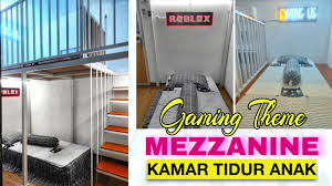 Di bawah mezzanine terdapat ruang tamu elegan dengan desain dinding batu bata merah alami dan dipadukan elemen kayu. Membuat Mezzanine Kamar Tidur Anak Bertema Gaming