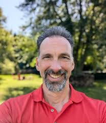 Patricia Sennett's Instagram, Twitter & Facebook