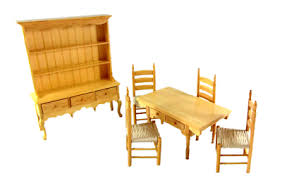We also stock more modern designs that feature clean lines and smooth panelled doors. Dolls House Light Oak Country Bedroom Furniture Set 1 12 Scale 4 Piece Dolls Miniatures Art Collectibles Delage Com Br
