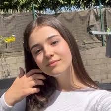 Amanda Greeson's Instagram, Twitter & Facebook