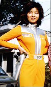 城野エミ 演 石田えり in ウルトラマン80 1980年 1981年 石田えり コスプレ 衣装 ヒロイン