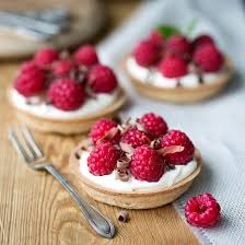 Tartelettes Aux Framboises A La Creme De Mascarpone Recette Mini Tarte Tarte Framboise Framboise