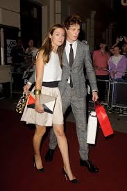 How did she meet eddie redmayne? Eddie Redmayne And Girlfriend Hannah Bagshawe S Hot Gq Awards Date