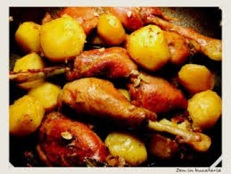 Servesti cu salate asortate, de sezon, cu sau fara paine. Friptura De Pui De Tara Cu Cartofi La Cuptor Zen In Bucatarie