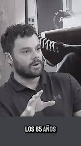 🎢 ¿Vivís para trabajar o trabajás para vivir?, No esperes a los 65 años  para empezar a disfrutar de la vida. ⏳ 10 días de vacaciones no pueden  compensar 355 días de estrés., 📈 El status no define tu ...