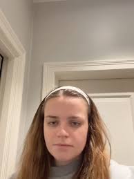 23 år og fortsatt ikke voksen✨ klar for å gjøre de samme feilene, bare med  mere selvtillit🤎