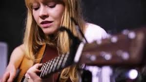 DSKM Session #27 : Lucy Rose
